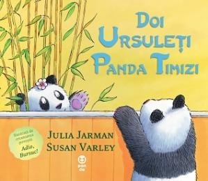 Doi ursuleţi panda timizi